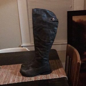 Knee high riding boots